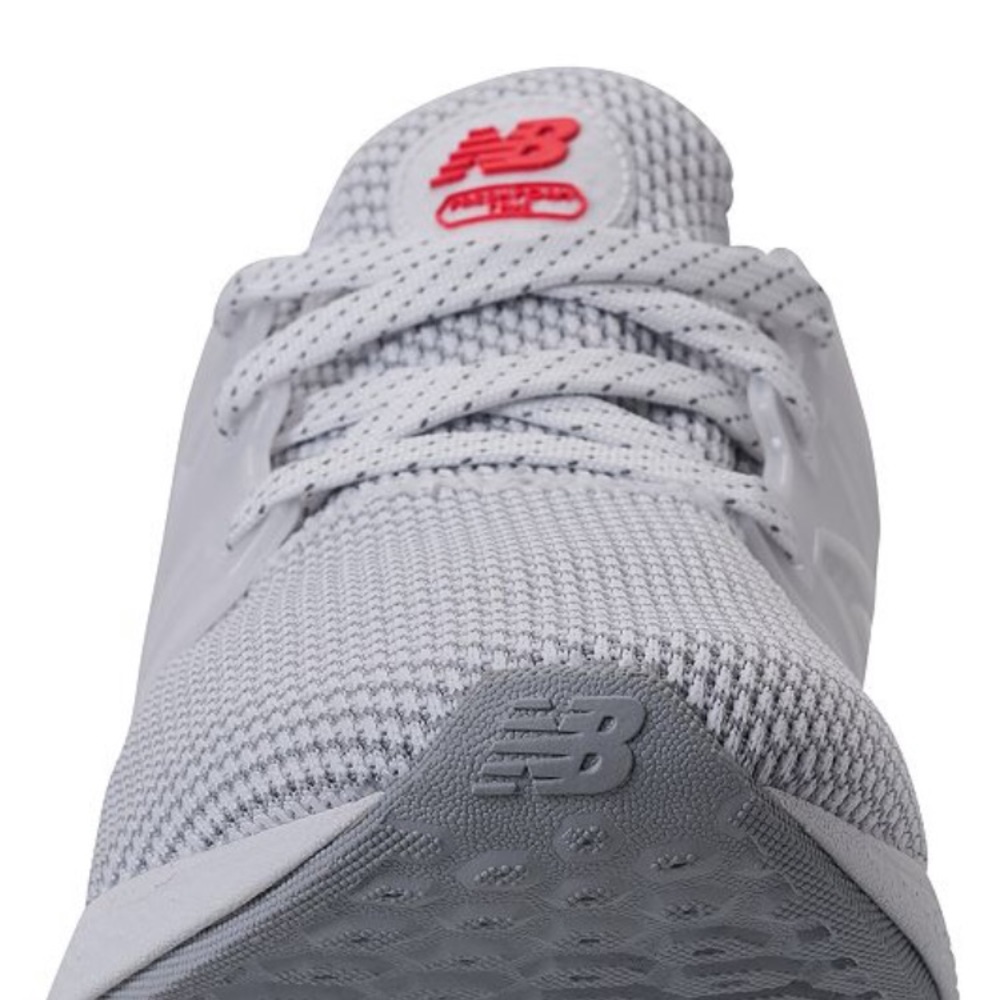 New Balance women’s tennis shoes Size 10